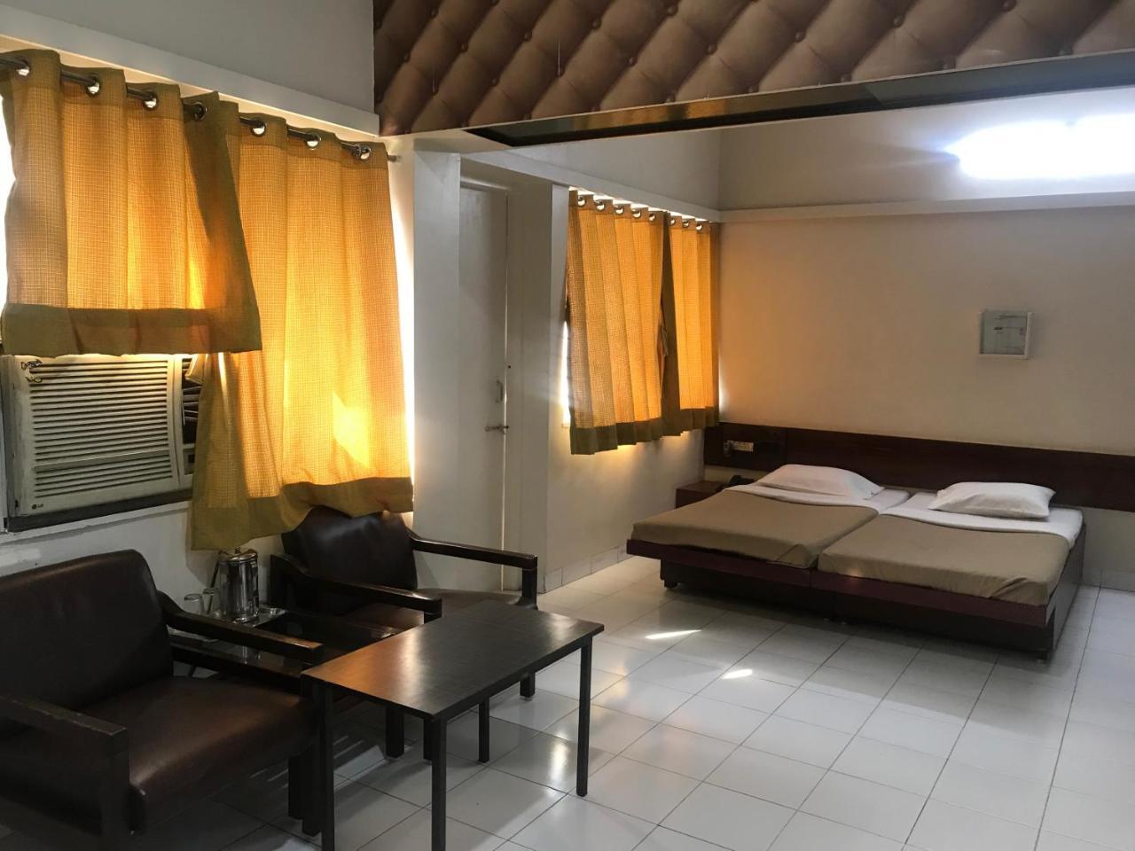 Maurya Residency Hotel